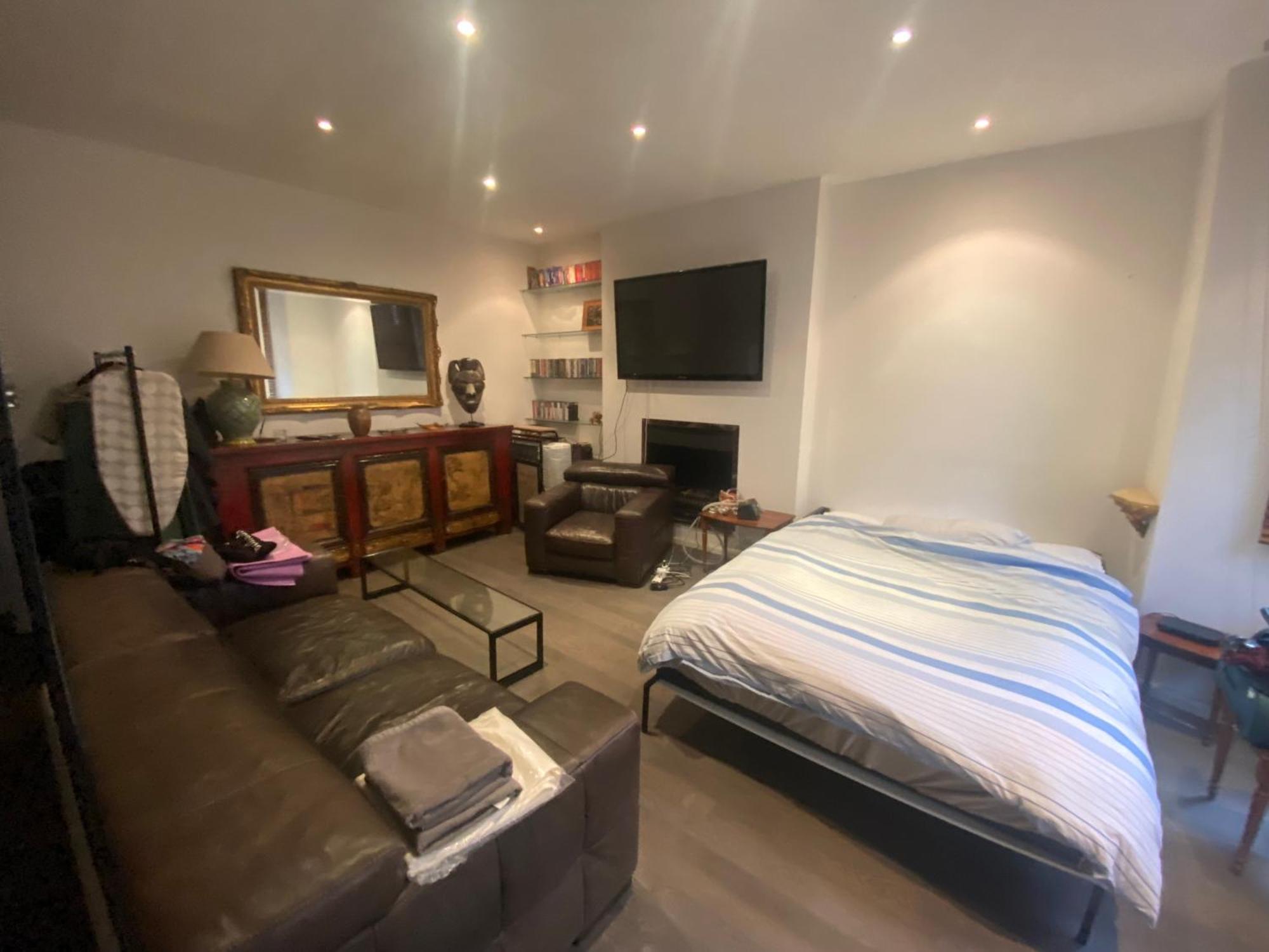 Large Studio Flat In Kensington Londra Esterno foto