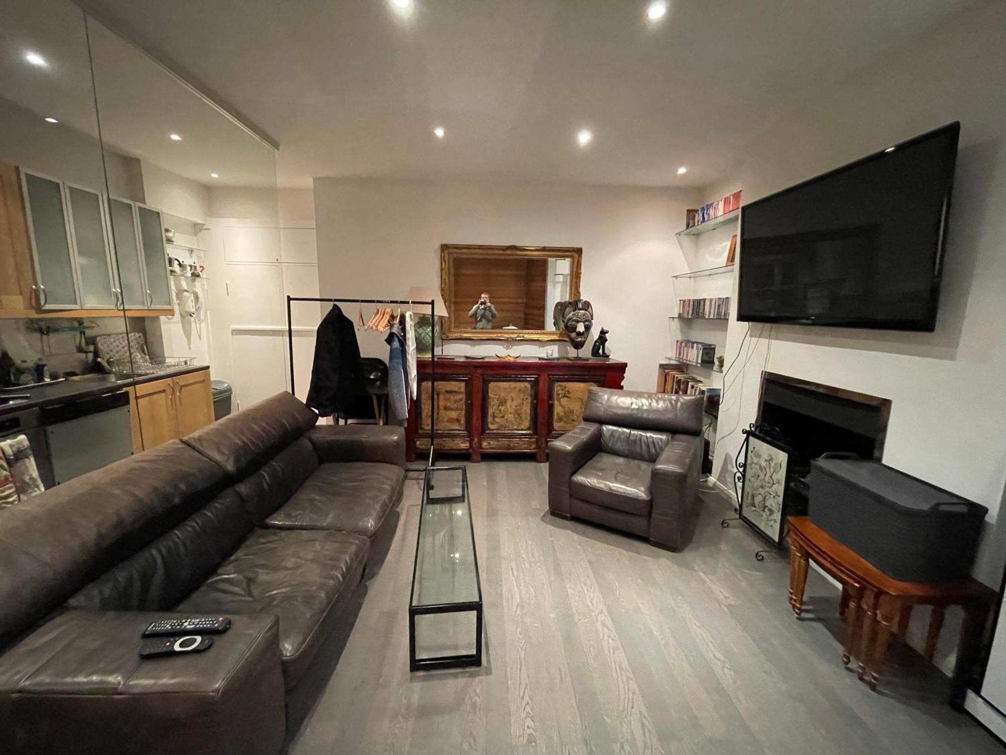Large Studio Flat In Kensington Londra Esterno foto