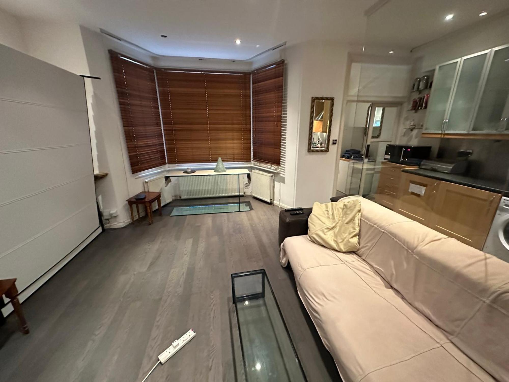 Large Studio Flat In Kensington Londra Esterno foto