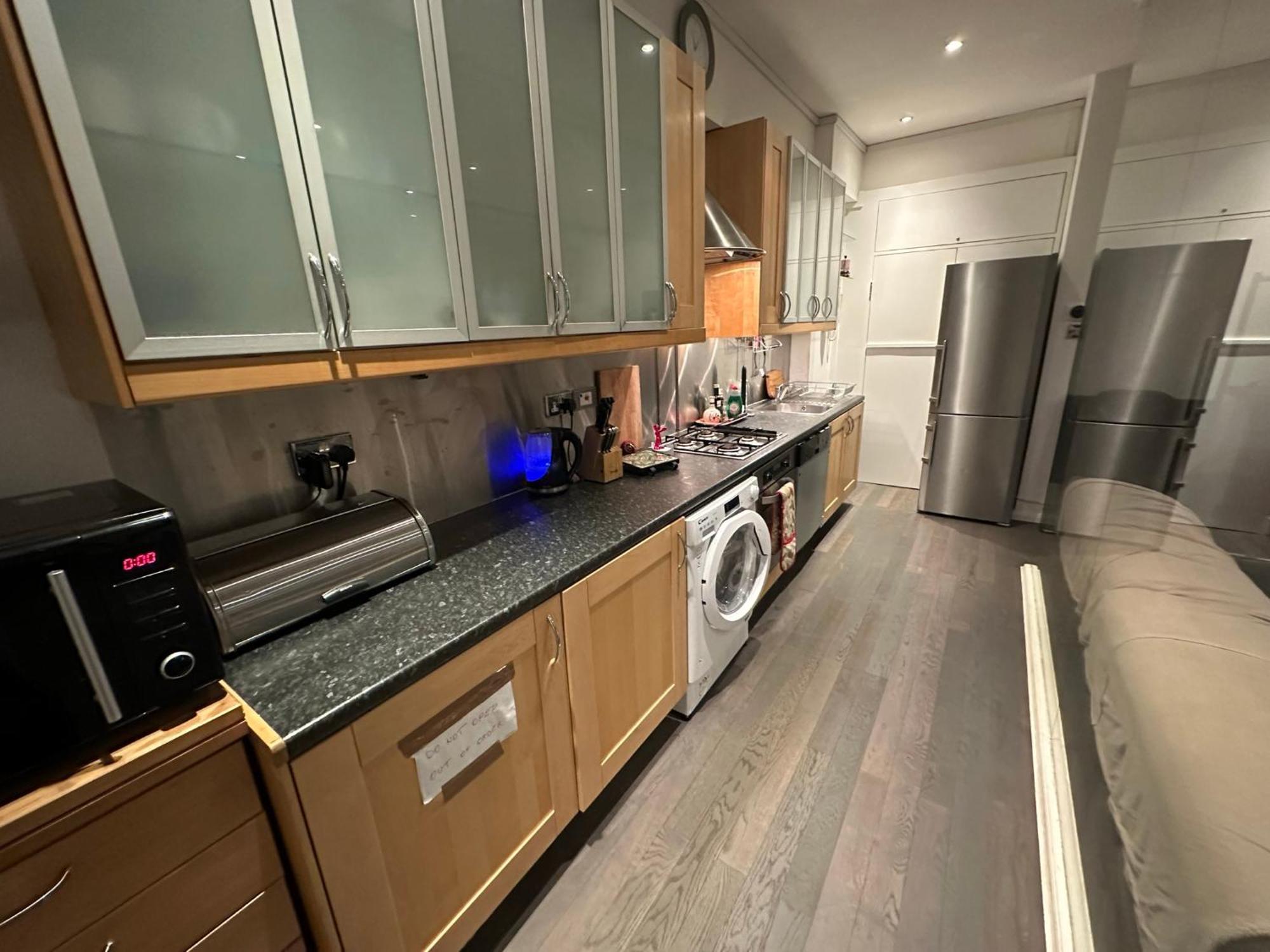 Large Studio Flat In Kensington Londra Esterno foto