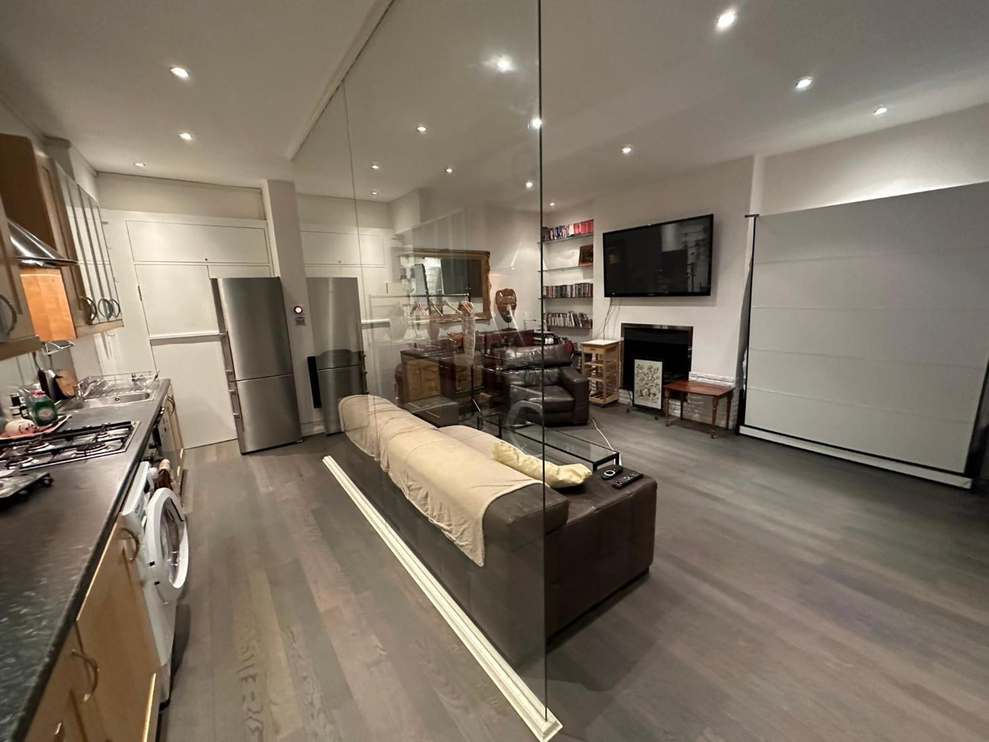 Large Studio Flat In Kensington Londra Esterno foto